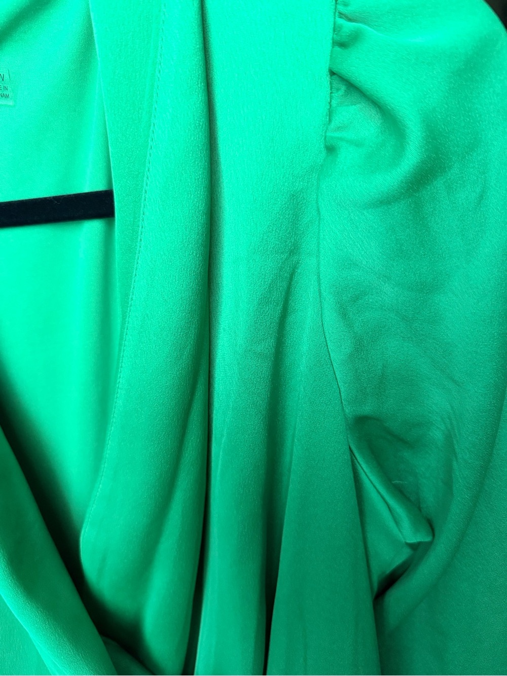 Taylor Bright Green Wrap Robe with Self Tie - Picture 3 of 6
